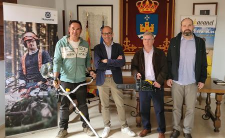 El Ayuntamiento de Castejón del Puente recibe la donación de una...