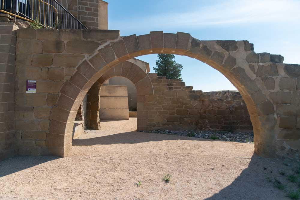 Imagen: Castejón del Puente. Exterior de la Ermita de La Bella